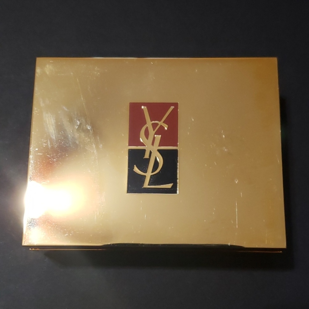Yves saint Laurent